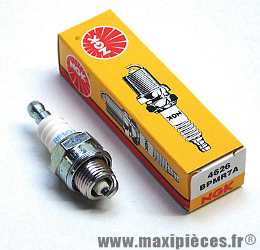 Bougie NGK BPMR7A pour materiel sthil echo kawasaki - Maxi Pièces 50