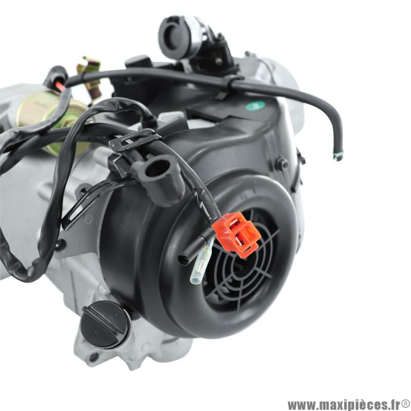 Moteur pour scooter 50cc chinois 4T gy6 139qmb roue en 10 pouces (longueur carter variation 400mm - axe de roue diamètre 16mm)