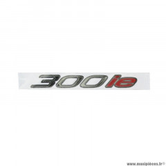 Logo ''300 ie'' origine piaggio pour maxi-scooter 300 mp3 après 2010 gris clair (672214)