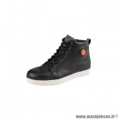 Chaussures marque Tucano Urbano Sneaker marty cuir taille 39 couleur noir